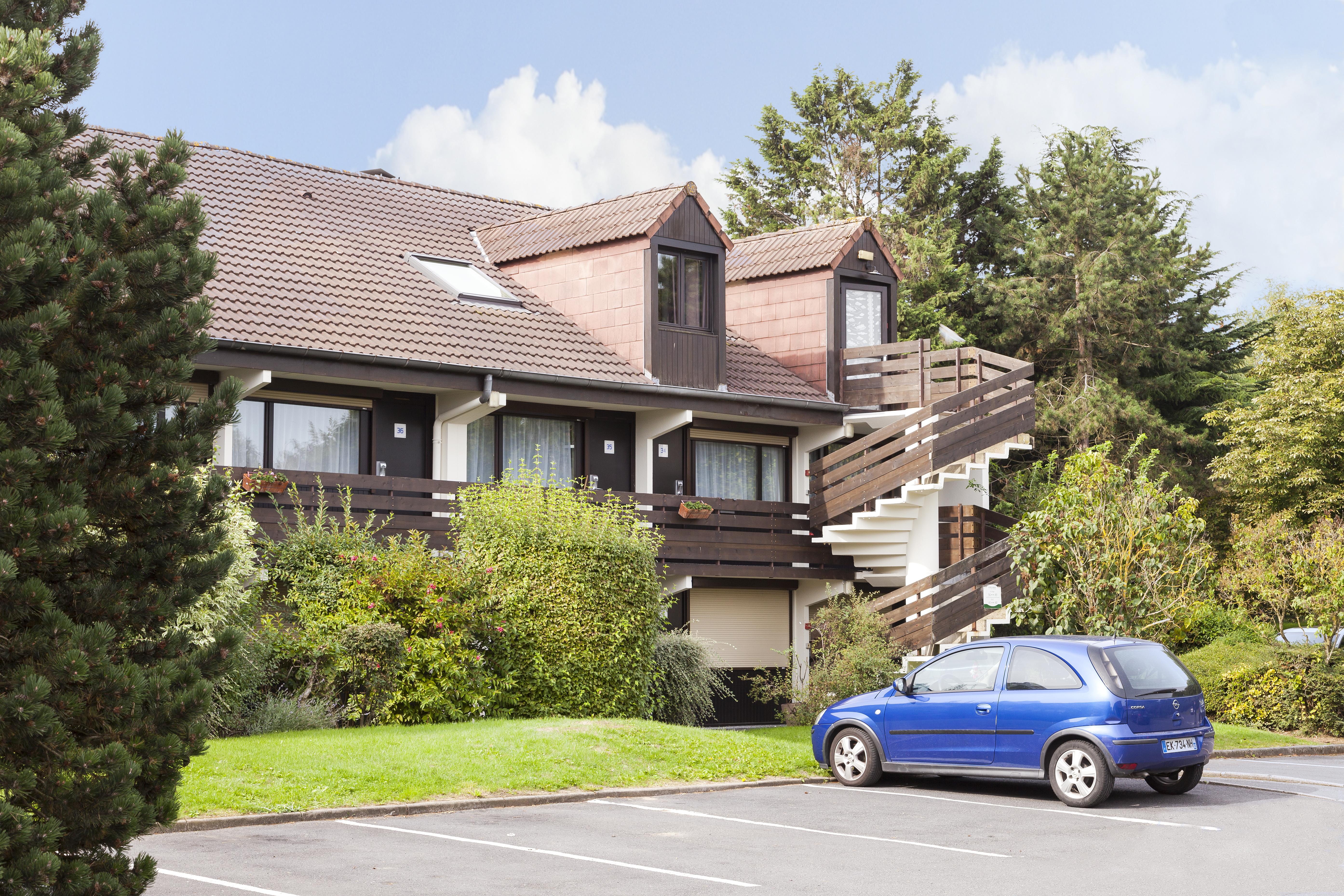 Hotel Comfort Lens - Godault 3*